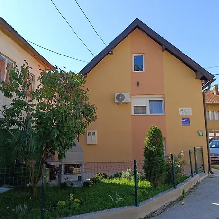 Kuca Za Odmor Majka *